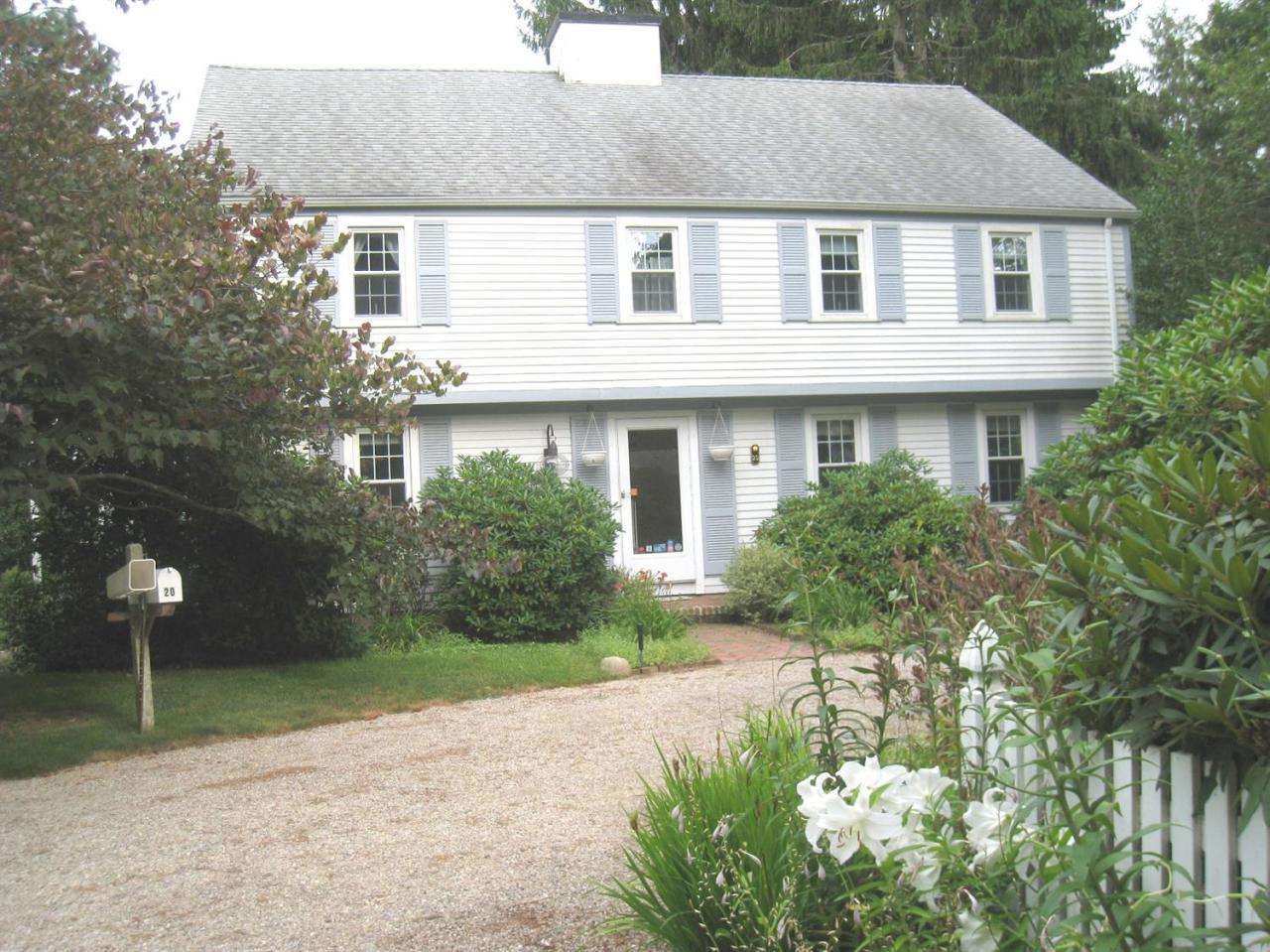 20 Hollingsworth Road Barnstable MA 02655