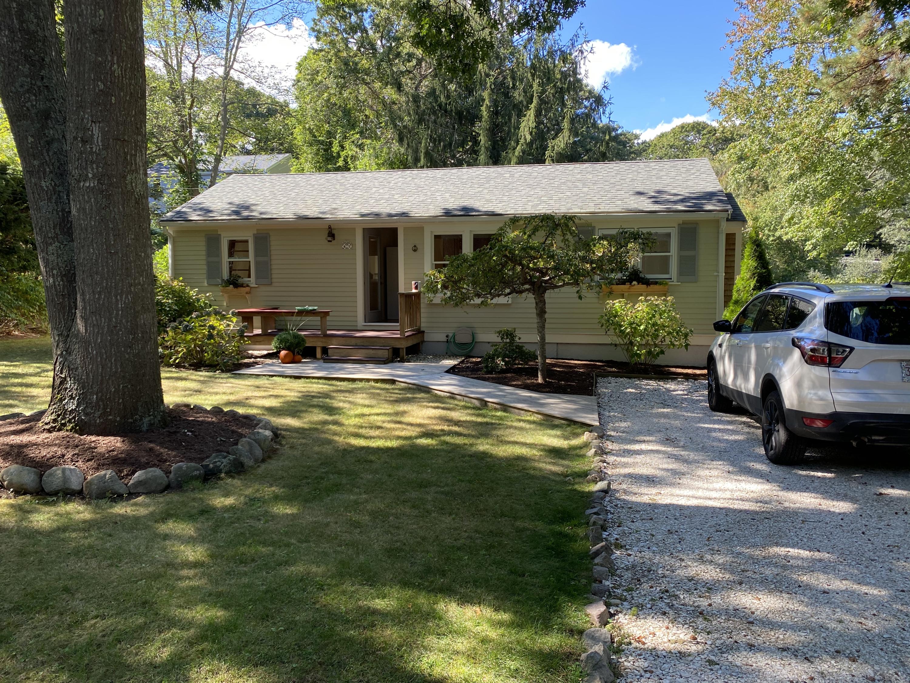 47 Huckleberry Lane, Barnstable