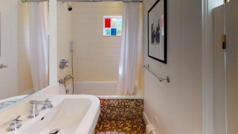 8 Washington Avenue Provincetown MA 02657