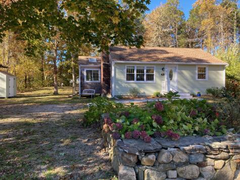 25 Hoover Road Yarmouth MA 02673