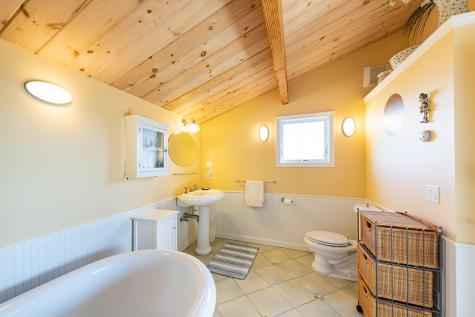 40 Fishermans Road Truro MA 02666