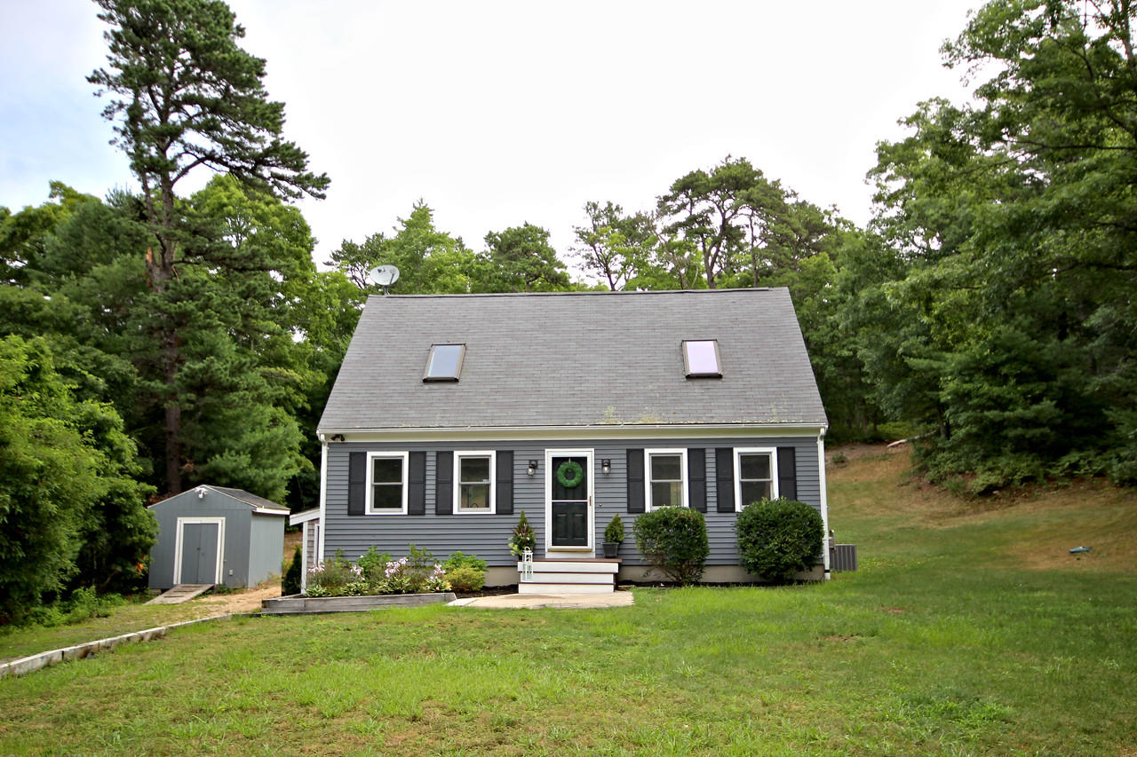 19 Hallorans Way Plymouth MA 02360