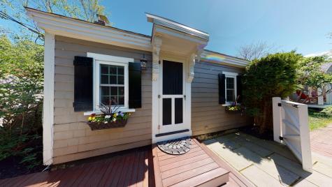 5 Browne Street Provincetown MA 02657