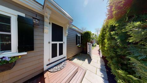 5 Browne Street Provincetown MA 02657