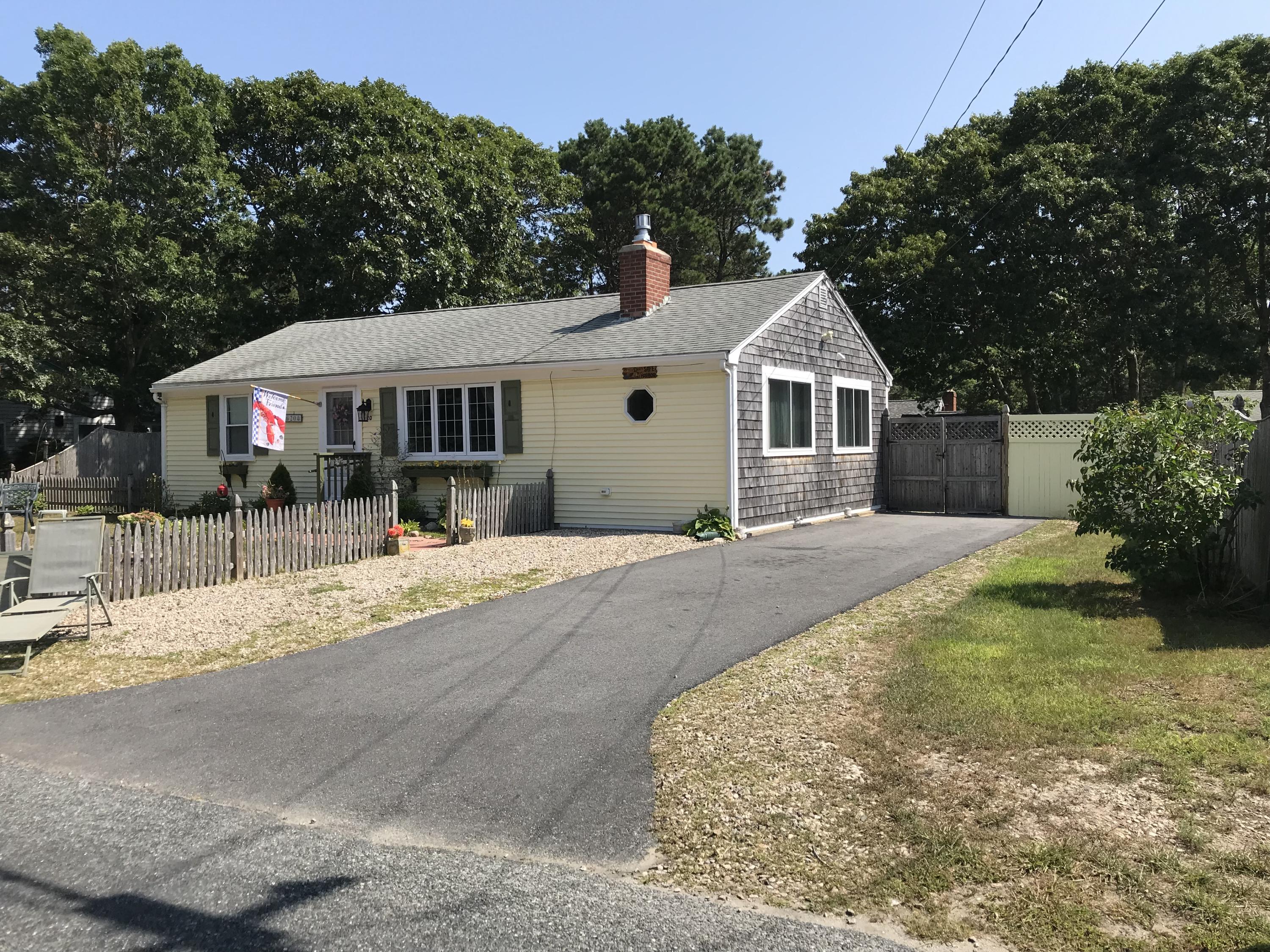 20 Pine Grove Road, Yarmouth
