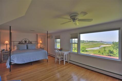 162 Saconesset Road Falmouth MA 02540