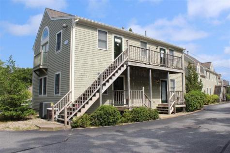 161 Lovell's Lane Barnstable MA 02648