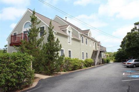 161 Lovell's Lane Barnstable MA 02648