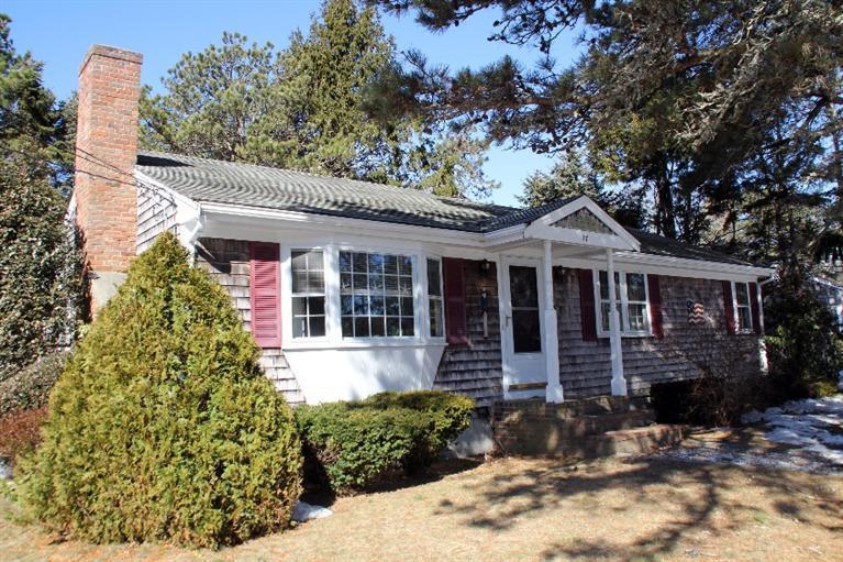 17 Carriage Drive, Dennis
