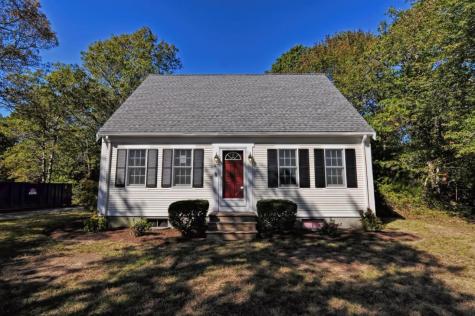 37 Spinnaker Street Sandwich MA 02563