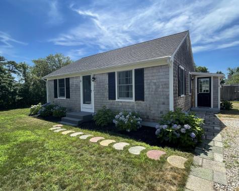 5 Cross Street Dennis MA 02639