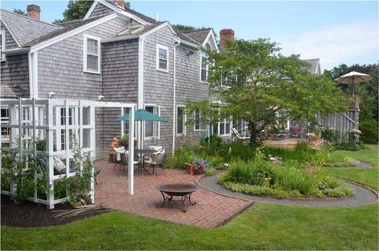 8 Dewey Avenue Sandwich MA 02563