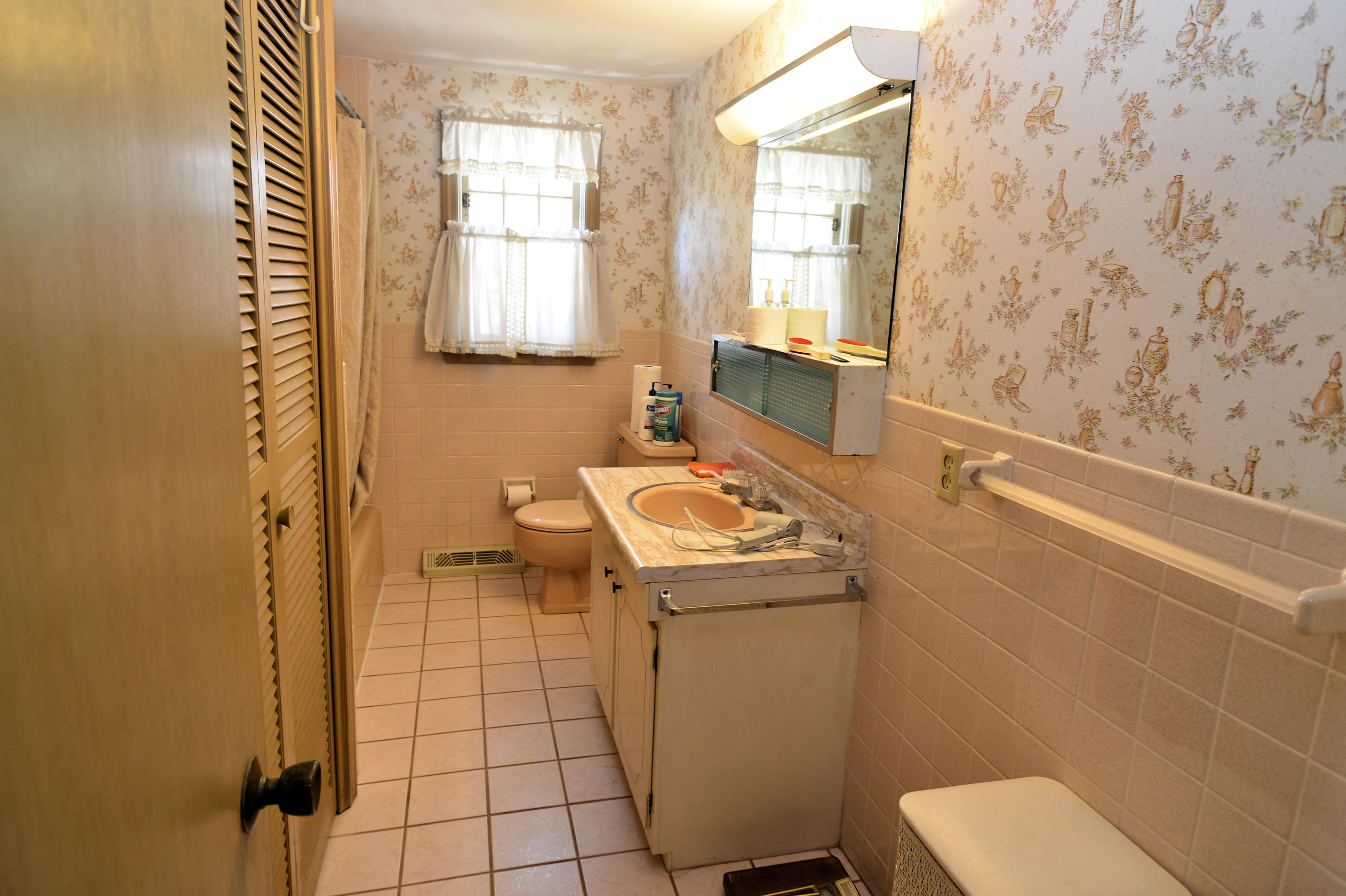 81 Seaview Avenue Yarmouth MA 02664