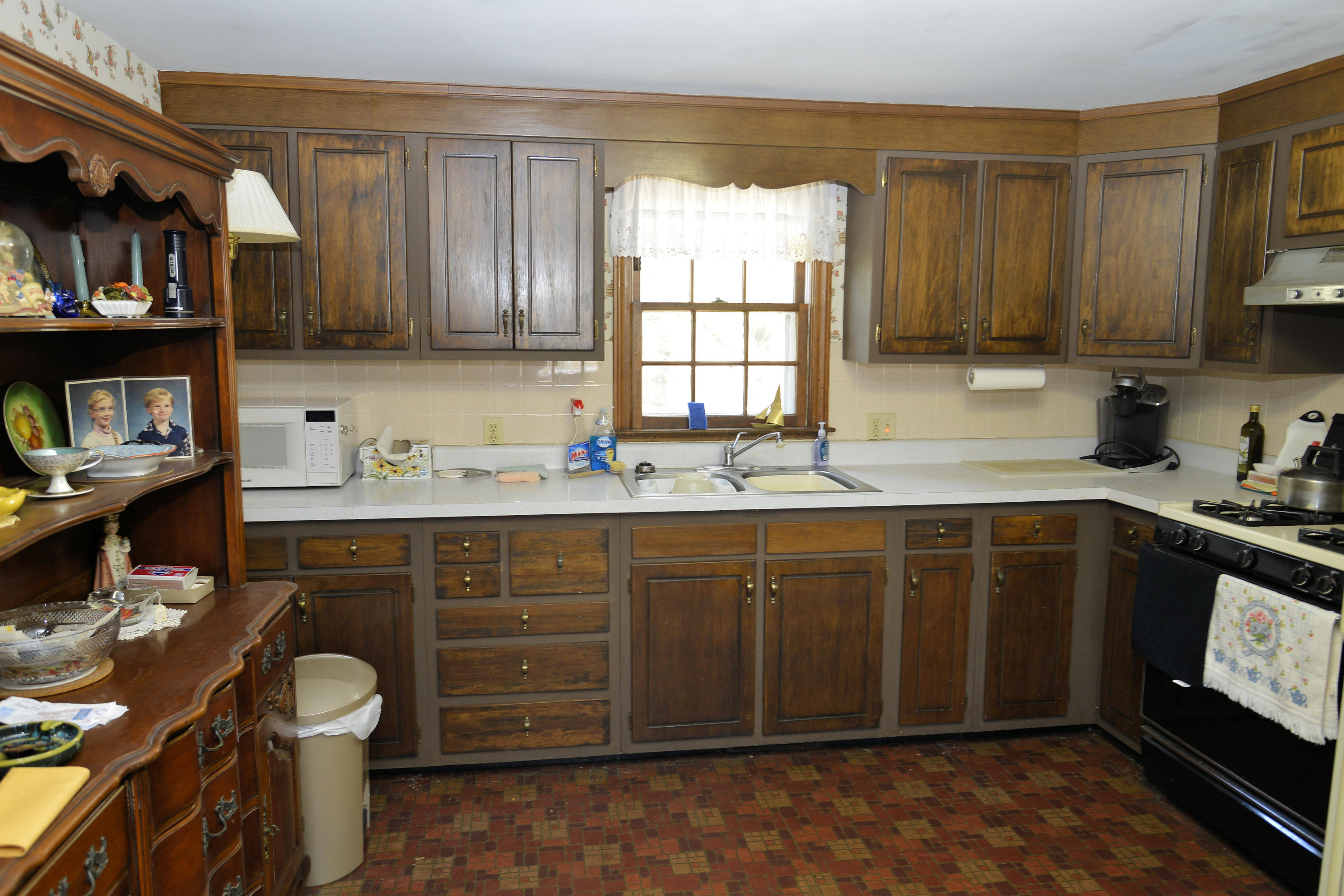 81 Seaview Avenue Yarmouth MA 02664