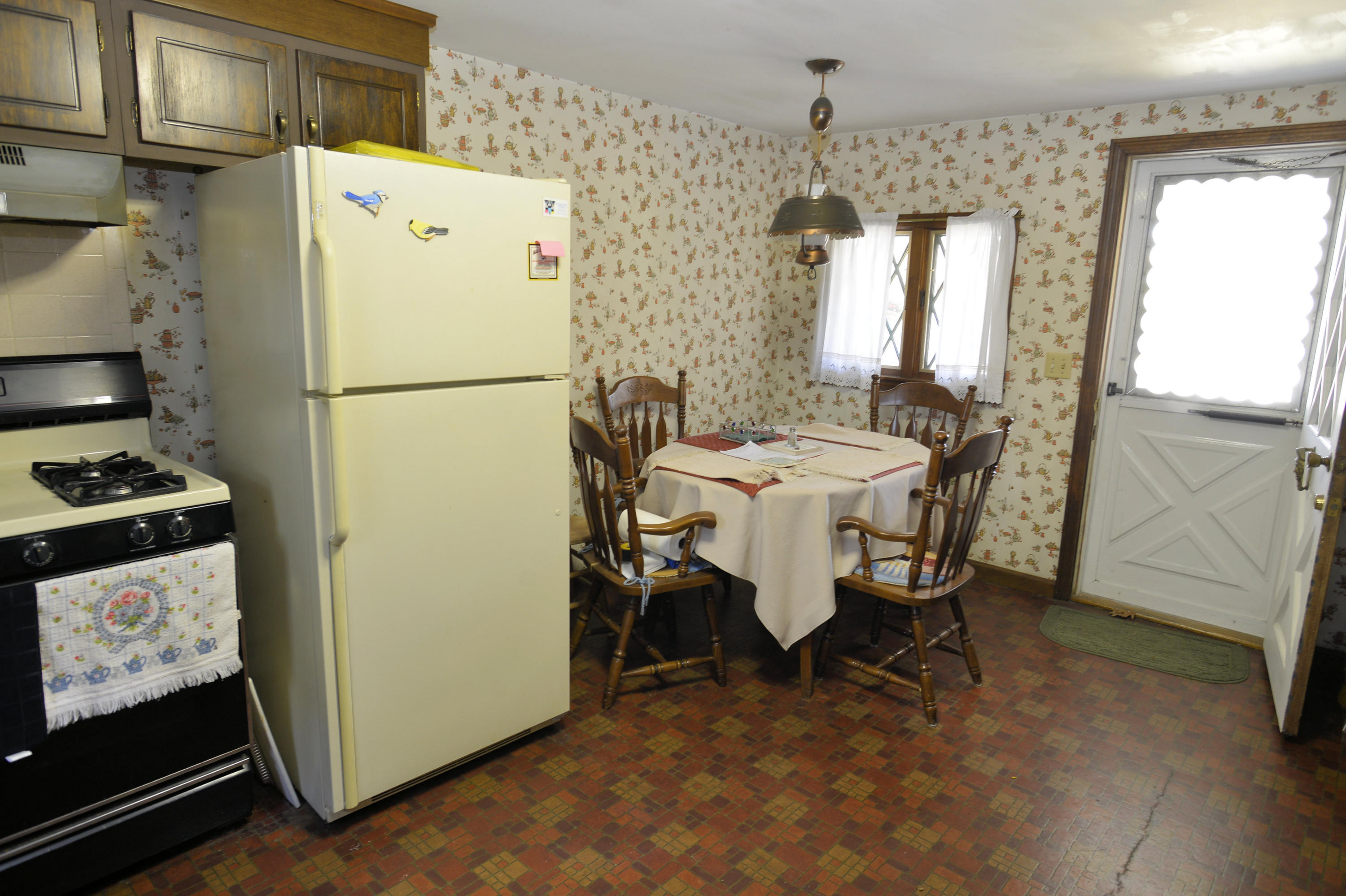 81 Seaview Avenue Yarmouth MA 02664