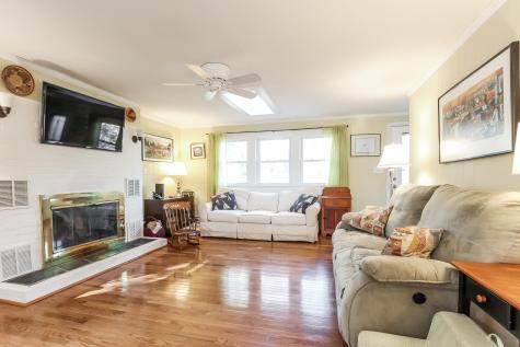 70 Raspberry Lane Barnstable MA 02648