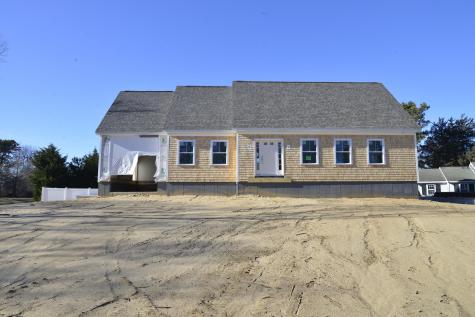 25 Parkers Neck Road Yarmouth MA 02664
