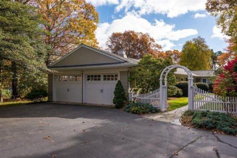 80 Long Pond Circle Barnstable MA 02632