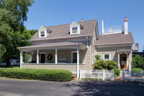 19 Clinton Avenue Falmouth MA 02540