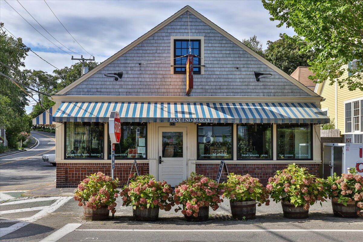 212 Bradford Street Provincetown MA 02657