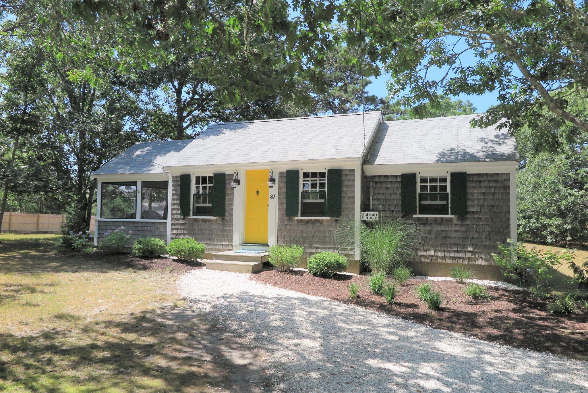 87 Division Street, Dennis