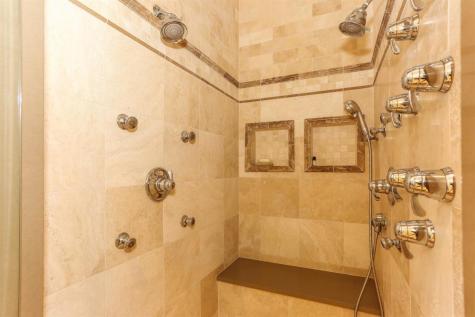 4 Vale Lane Mashpee MA 02649