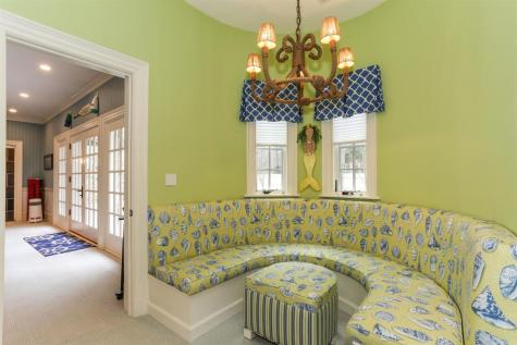 4 Vale Lane Mashpee MA 02649