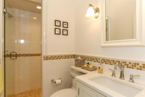 4 Vale Lane Mashpee MA 02649