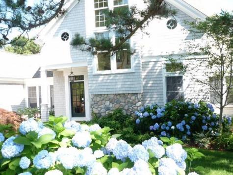 15 Wharf Avenue Mashpee MA 02649