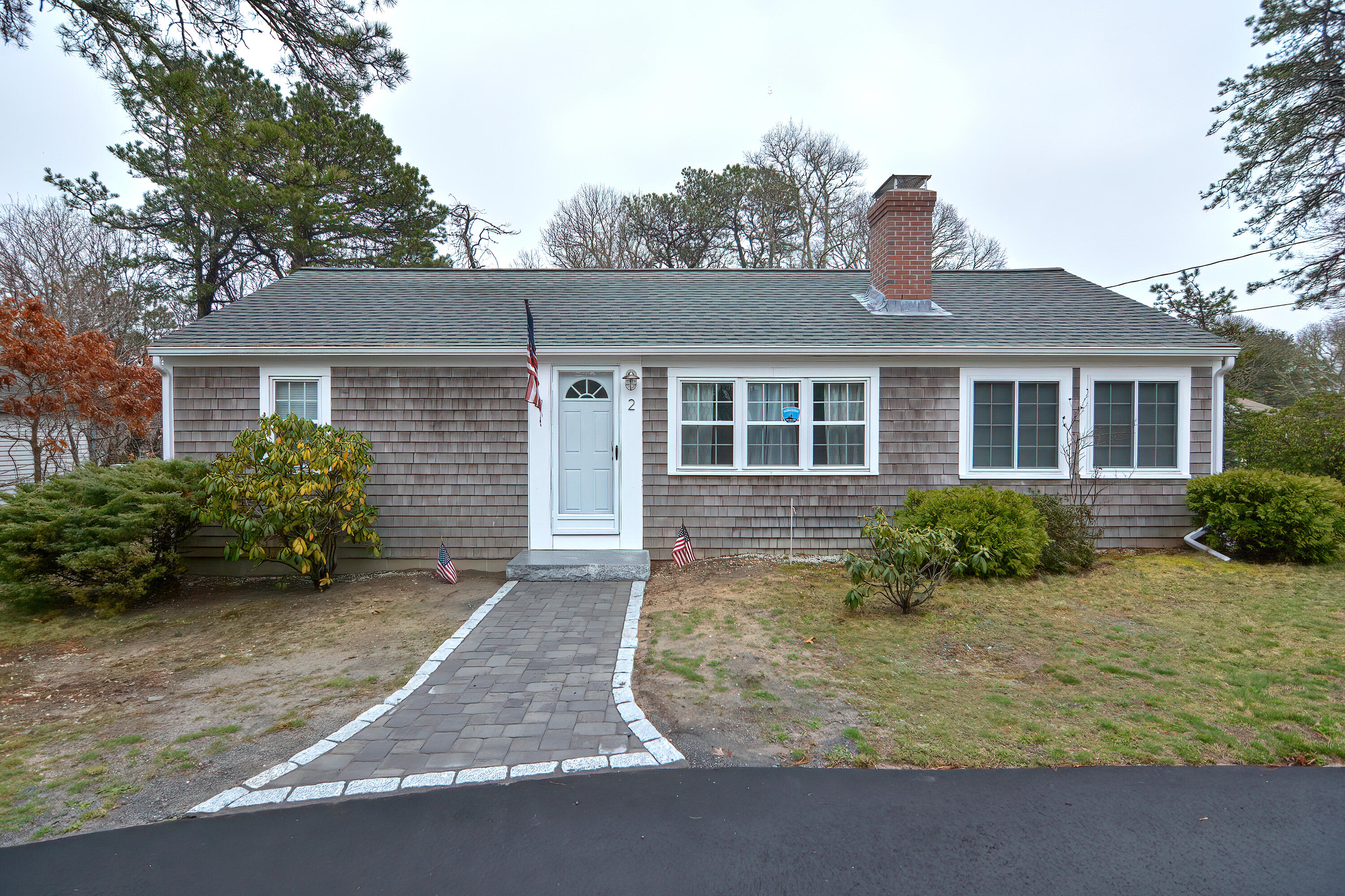 2 Charles Street, Dennis