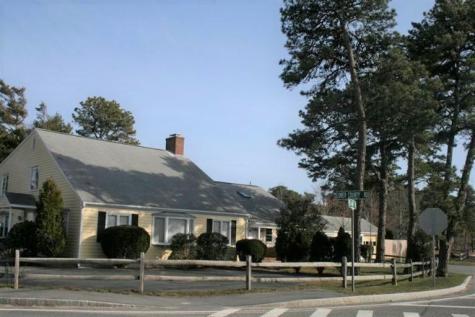 6 Old Wharf Road Dennis MA 02639