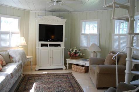 184 South Sea Avenue Yarmouth MA 02673
