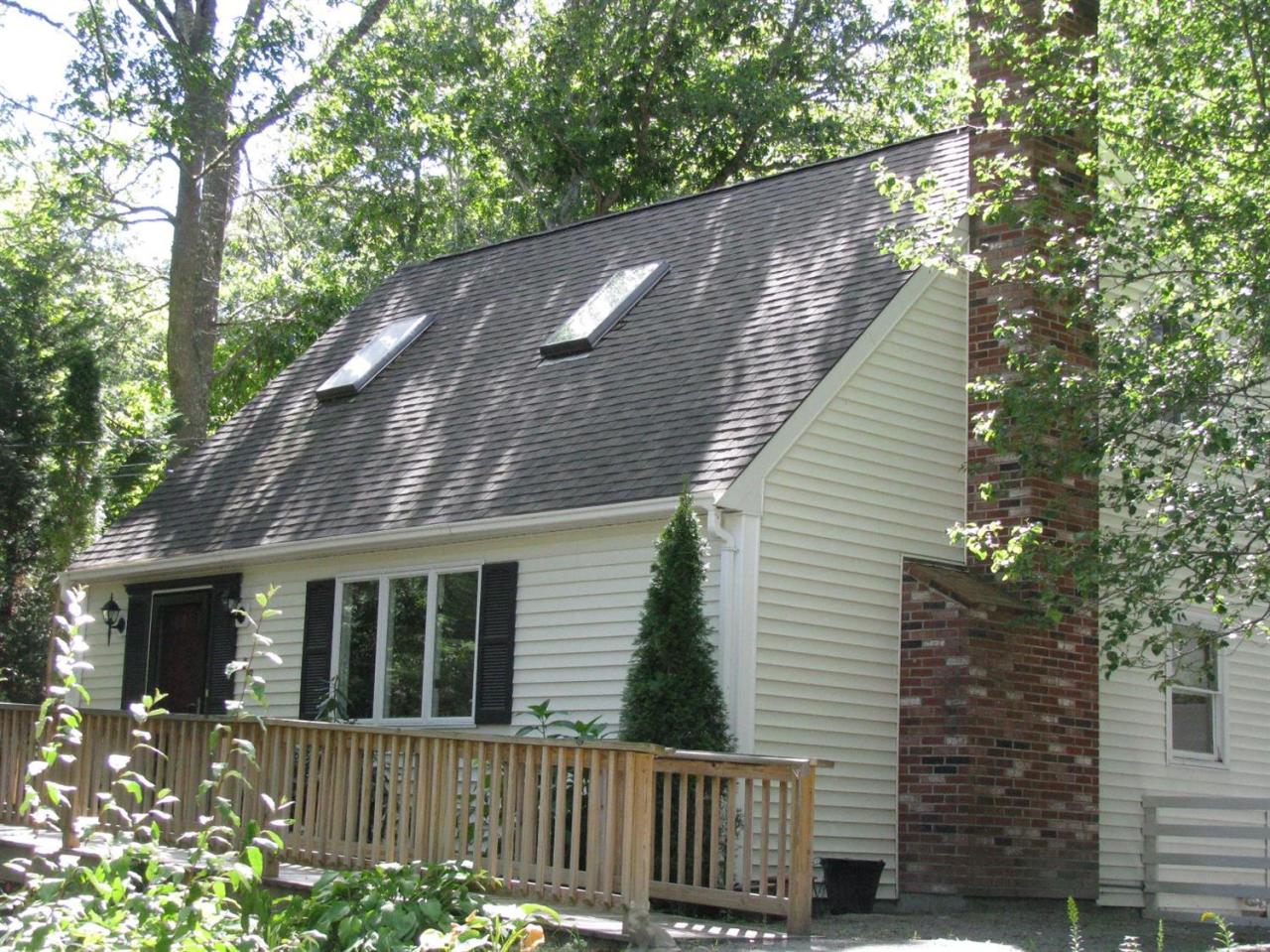 16 Woodland Avenue Mashpee MA 02649