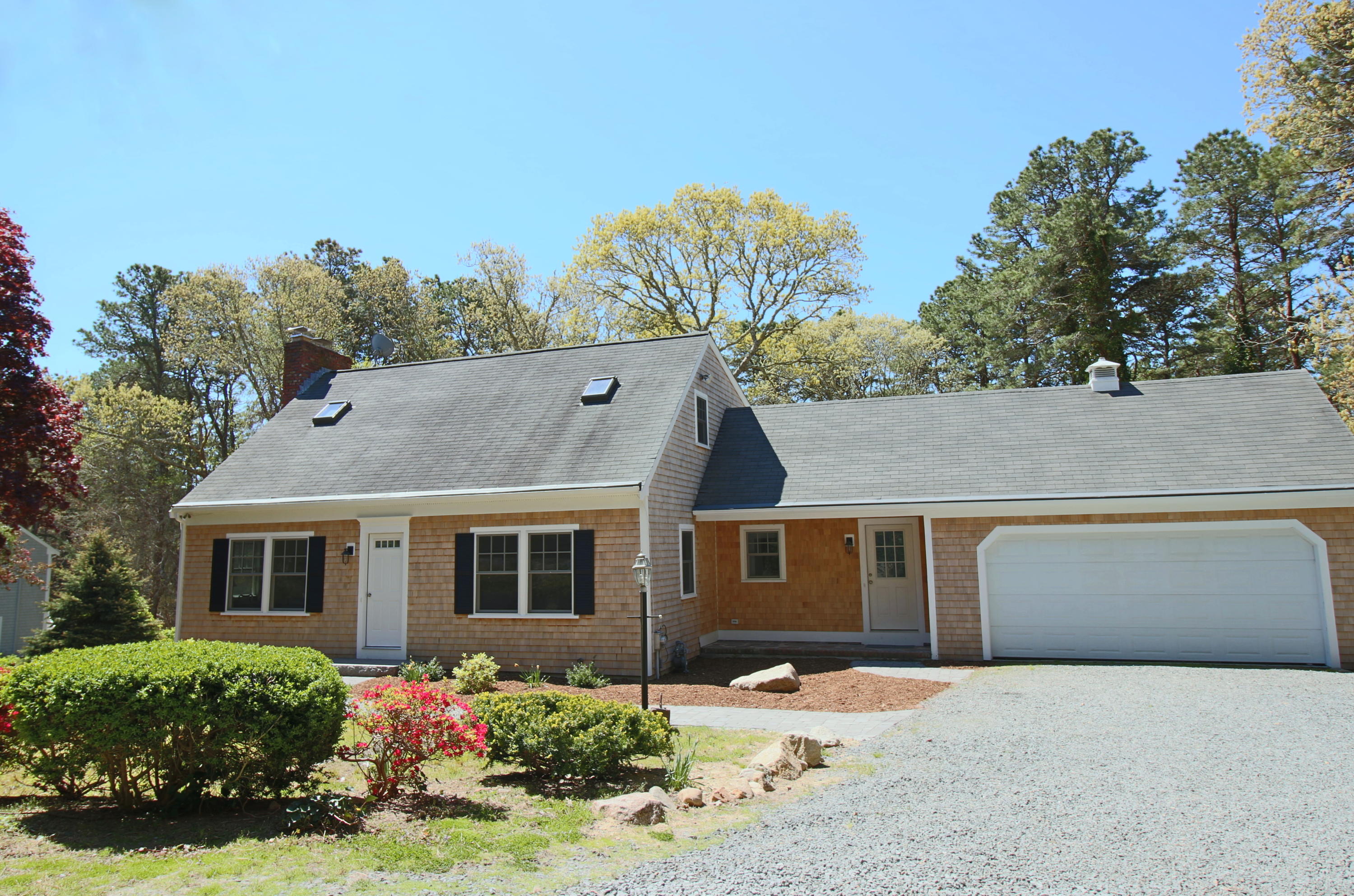 98 Greenland Circle, Dennis