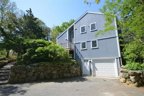 37 Signal Hill Drive Dennis MA 02638