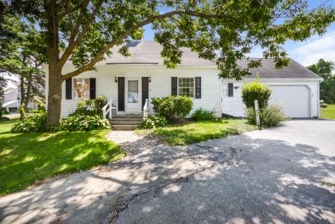 34 Town Neck Road Sandwich MA 02563