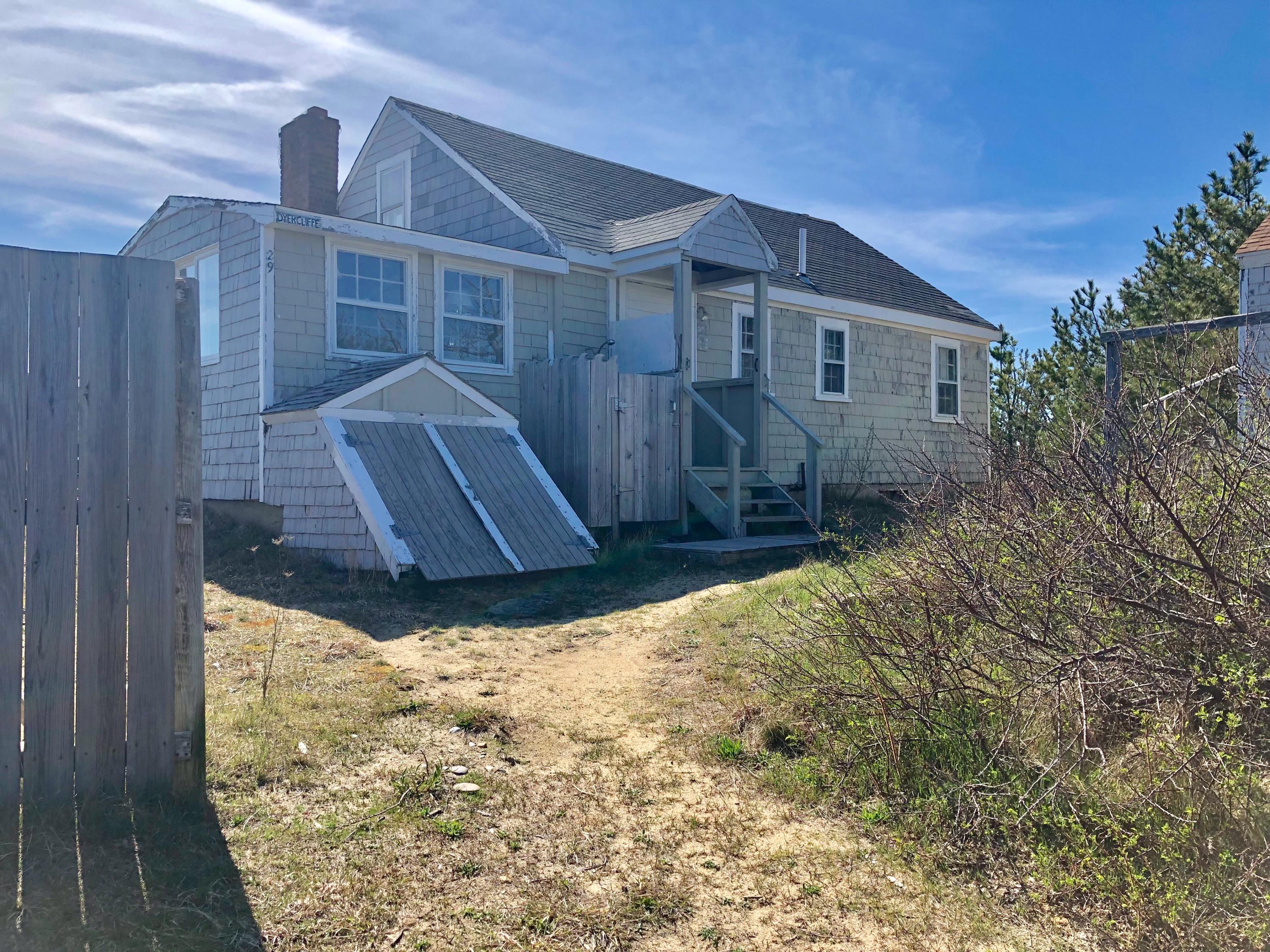 29 Knowles Heights Road Truro MA 02666