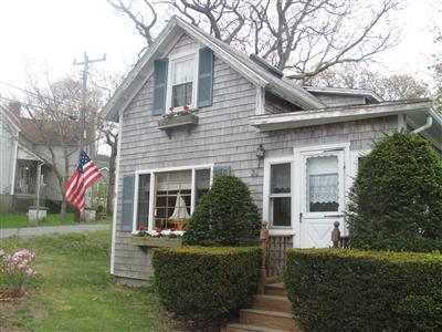 21 Crescent Avenue Falmouth MA 02540