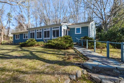 80 Fox Lane Falmouth MA 02540