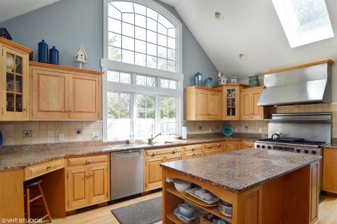 45 Carriage Lane Yarmouth MA 02675