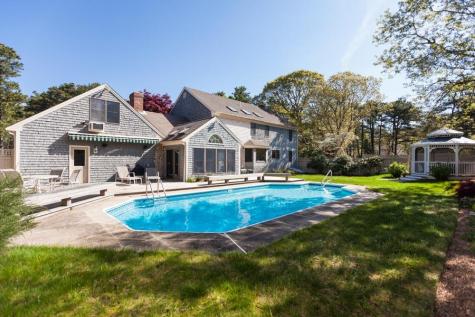 16 Upland Circle Brewster MA 02631