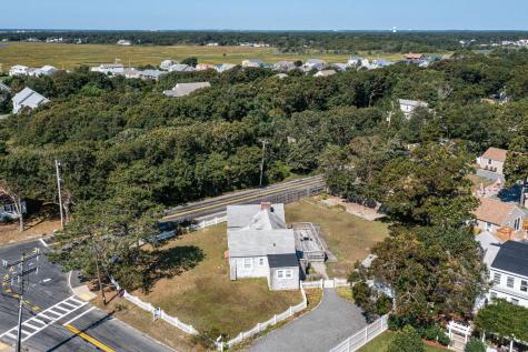 96 South Shore Drive Yarmouth MA 02664