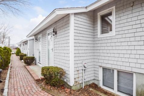 93 Falmouth Heights Road Falmouth MA 02540