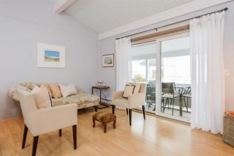 93 Falmouth Heights Road Falmouth MA 02540