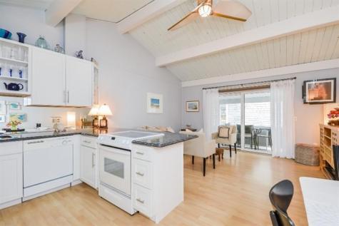 93 Falmouth Heights Road Falmouth MA 02540