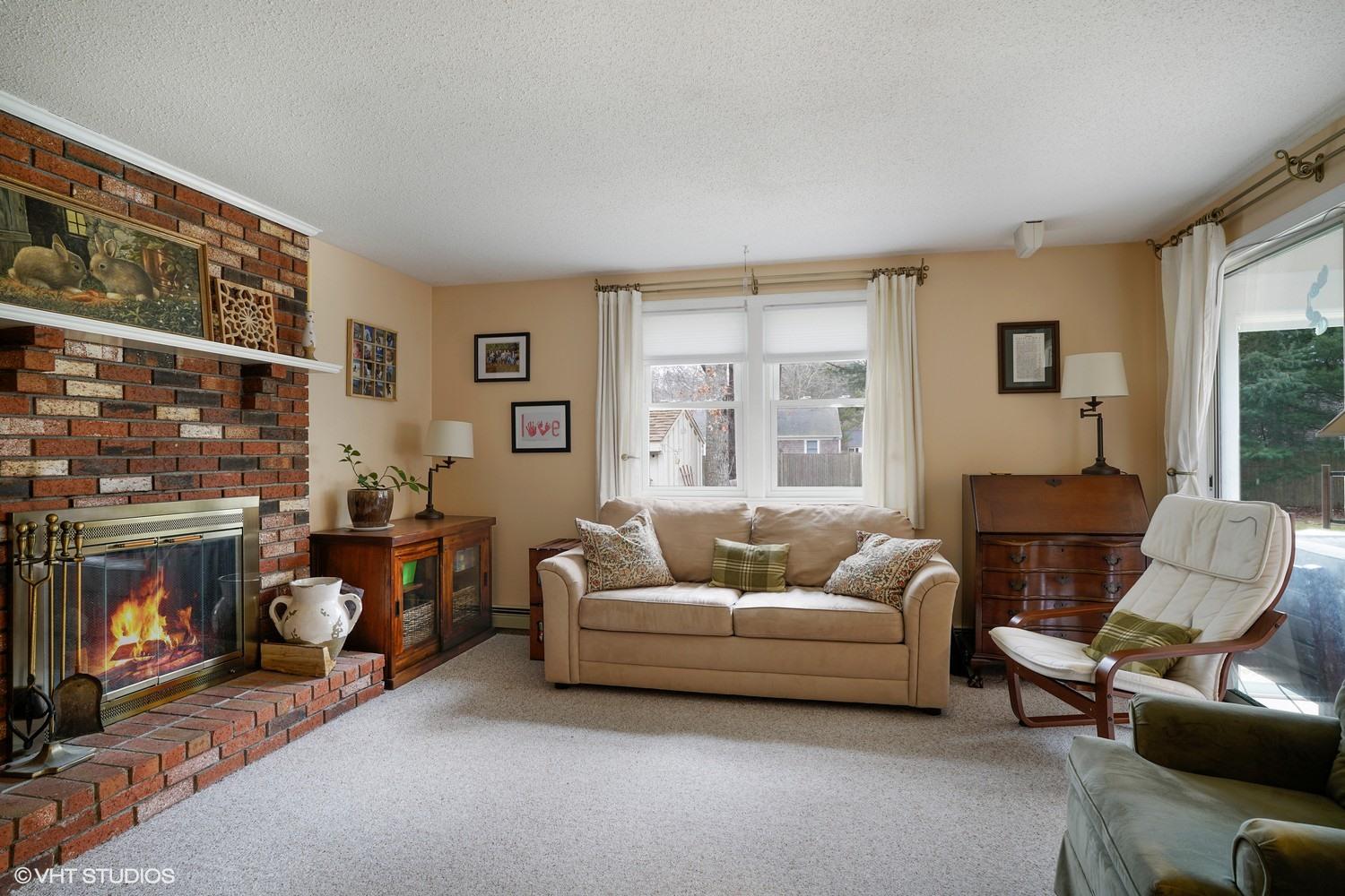 16 Foxglove Road Barnstable MA 02632