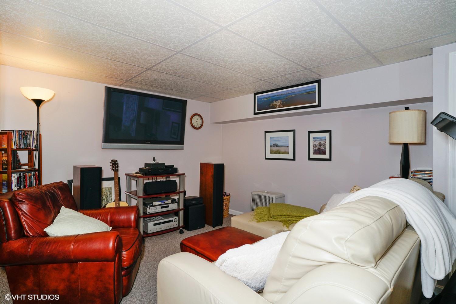 16 Foxglove Road Barnstable MA 02632