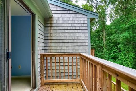 35 Santuit Pond Way Mashpee MA 02649