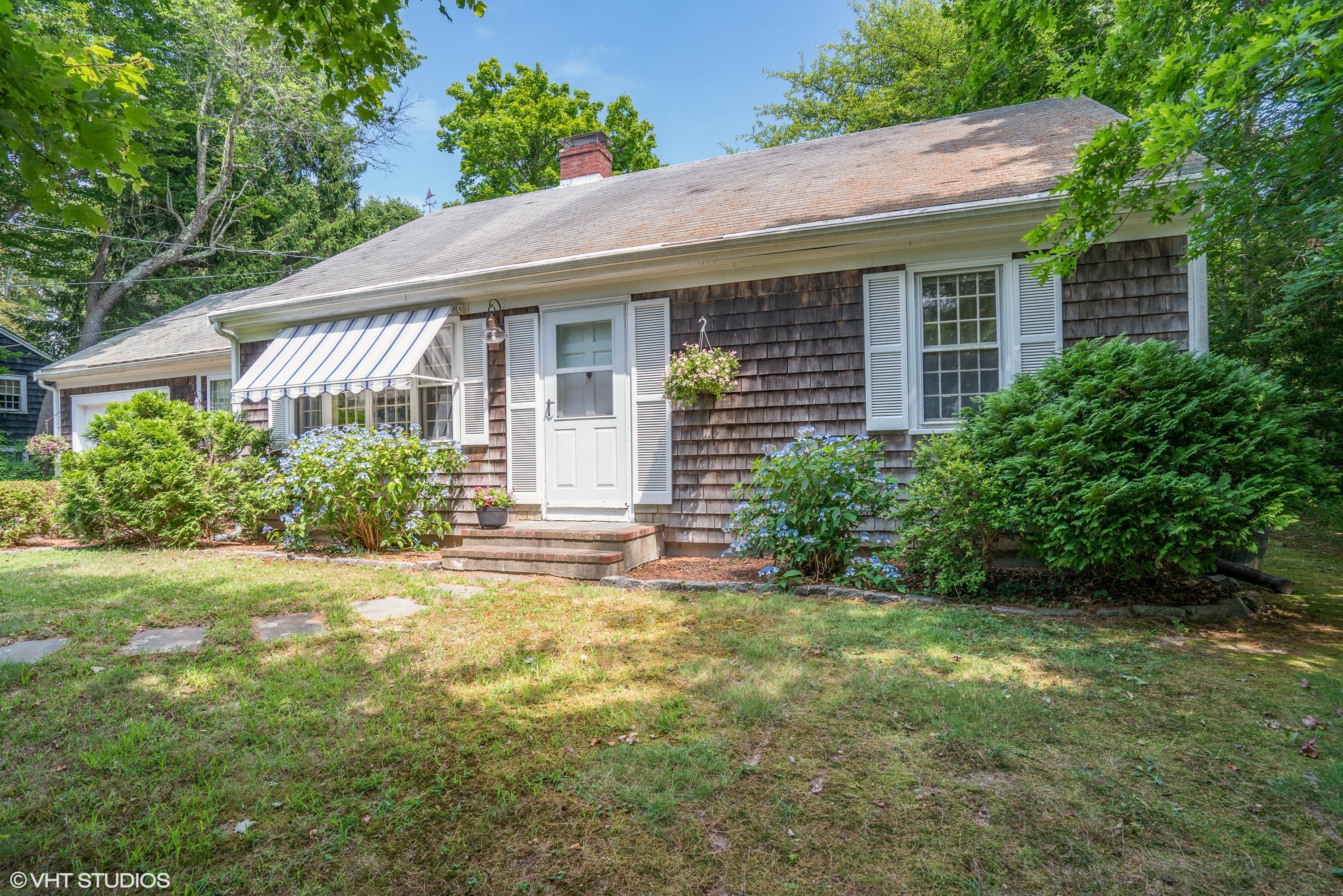 10 Katy Hatchs Road Falmouth MA 02540