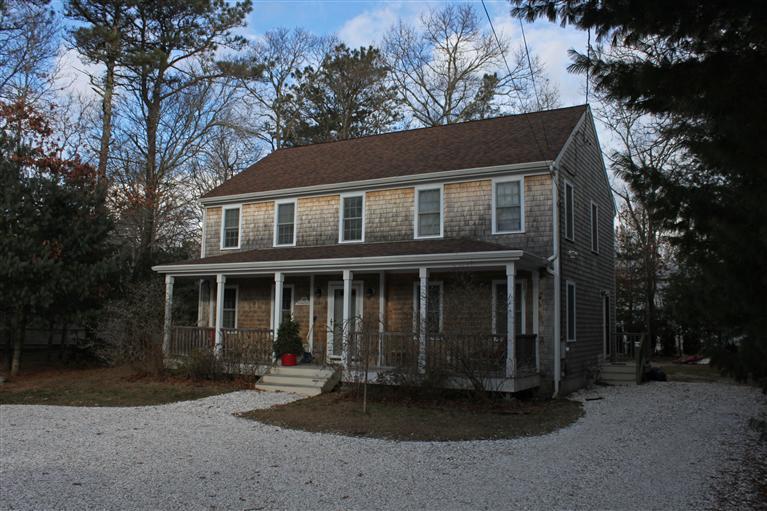 60 Quinaquisset Avenue Mashpee MA 02649